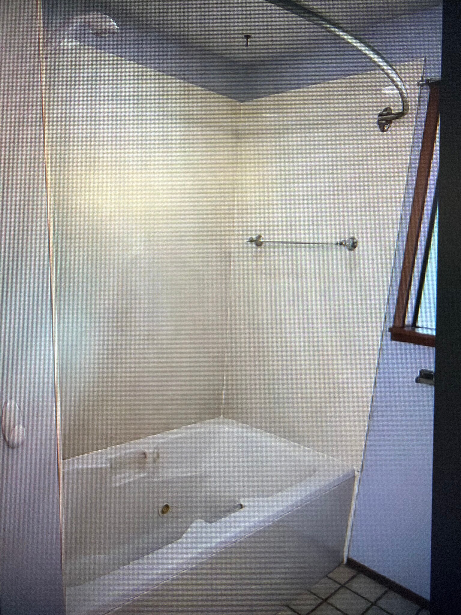 Building Photo - 5448 Marian Dr NE