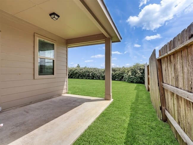 Building Photo - 2643 Dry Creek Dr