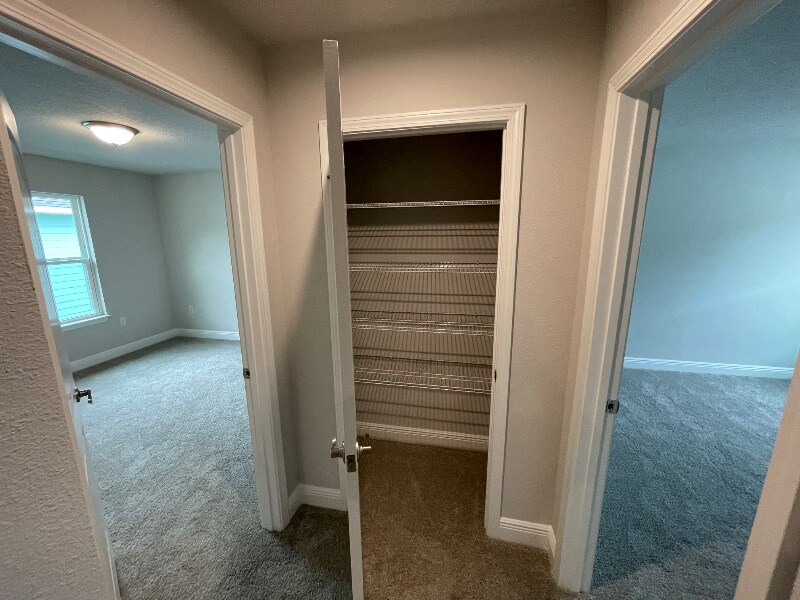 Building Photo - 807 Riverwalk Cir