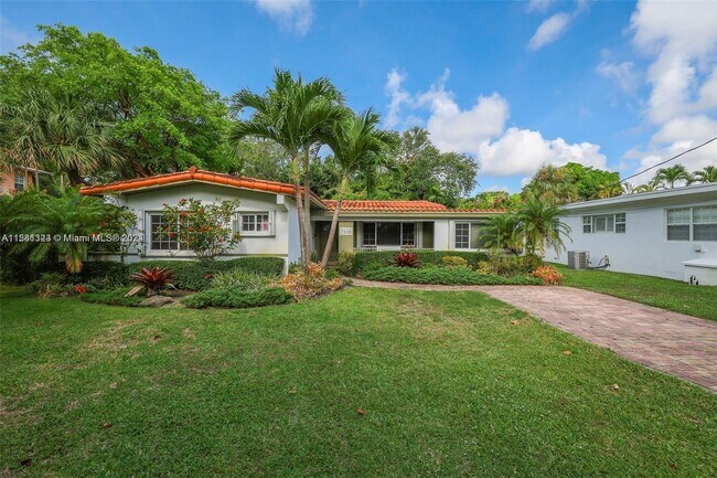 Primary Photo - 7548 SW 58th Ave