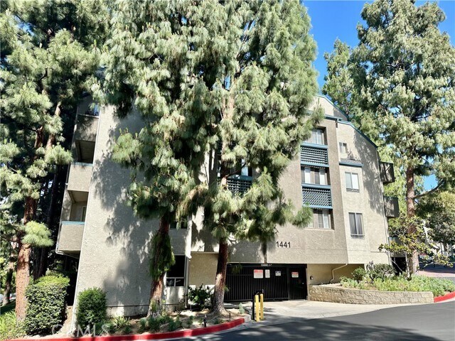 Building Photo - 1441 Brett Pl
