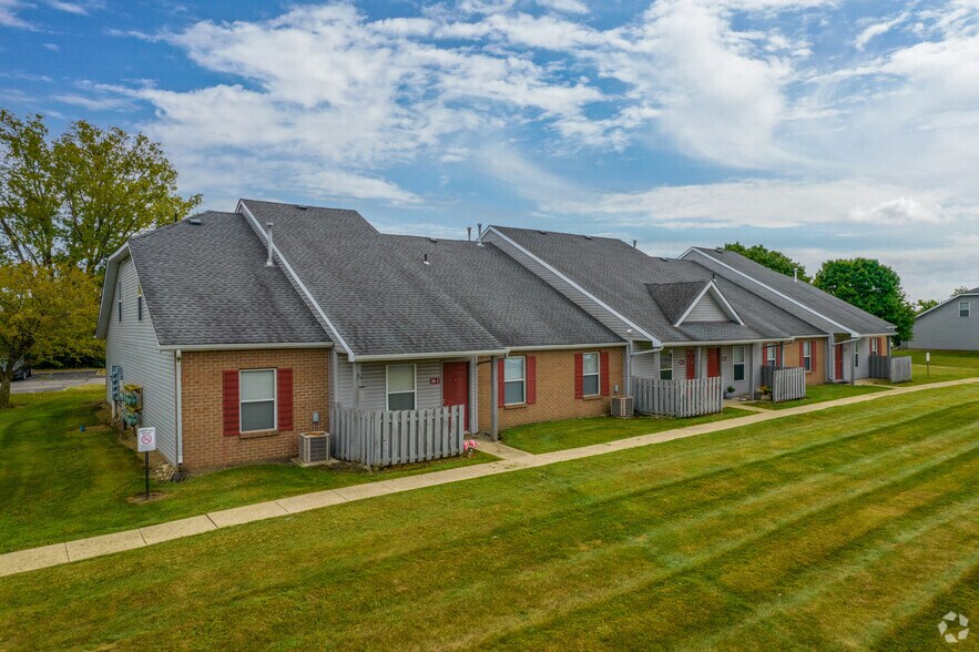 Fox Chase 372 James Way Marion OH 43302 Apartment Finder