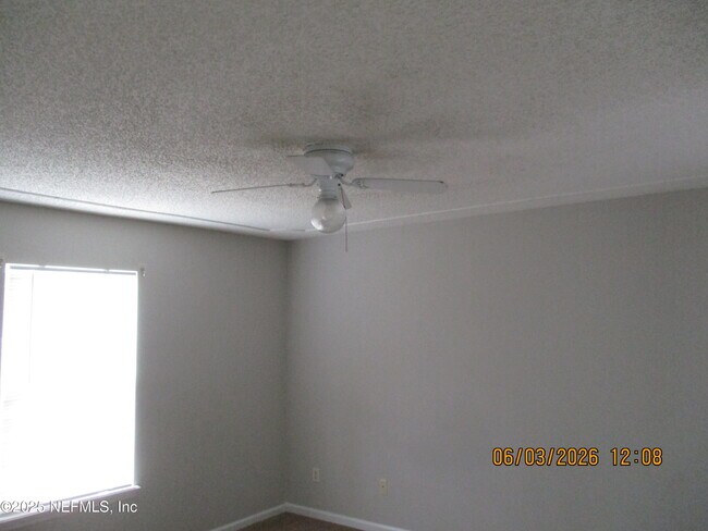 Building Photo - 3285 Avalon Dr