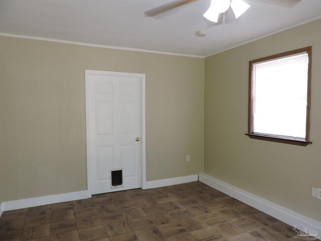 Building Photo - 291 Corrydale Dr