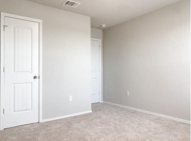 Building Photo - 12729 Brahmin Dr