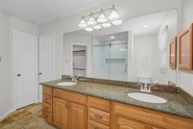 Building Photo - 16739 Selder Dr