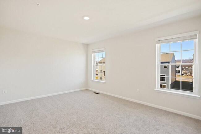 Building Photo - 1271 Apollo Dr