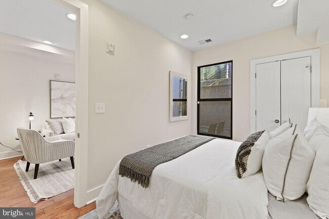 Building Photo - 2140 Wisconsin Ave NW