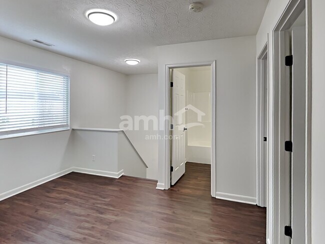 Building Photo - 1178 Edgewater Way