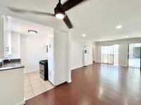Building Photo - 5224 Lexington Ave