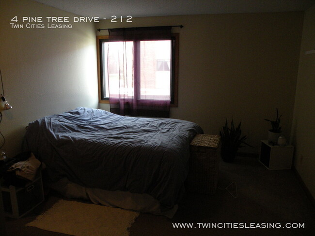 Building Photo - 1 bedroom 1 bath Handicap accessible