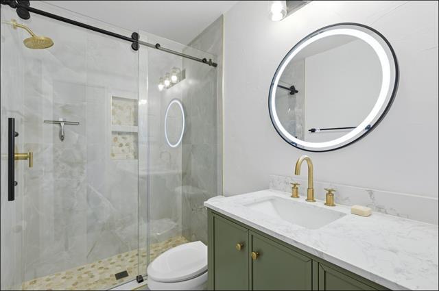 Building Photo - 3601 Sandhurst Dr