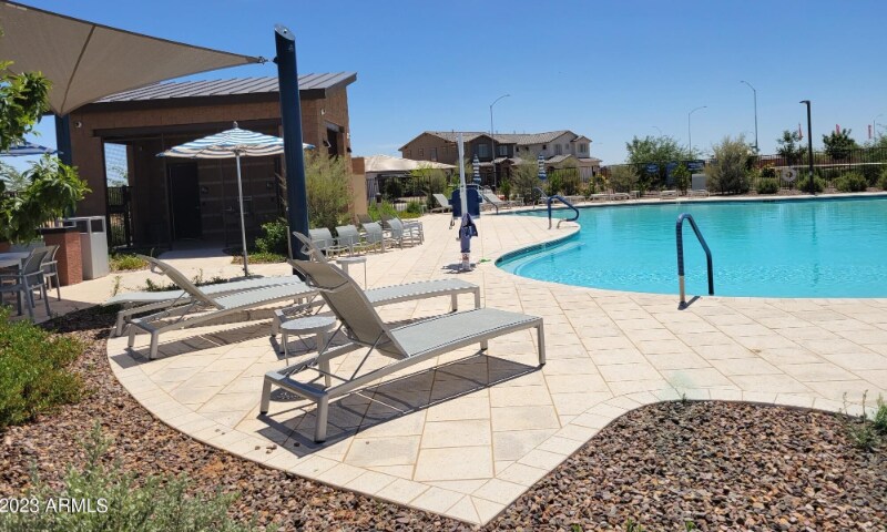 Building Photo - 10945 E Thunderbolt Ave