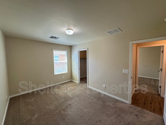 Building Photo - 20684 W White Rock Rd