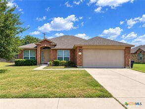 Building Photo - 9402 Cricket Dr