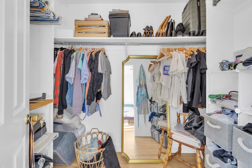 Bedroom 1 walk-in closet - 1619 N Franklin St