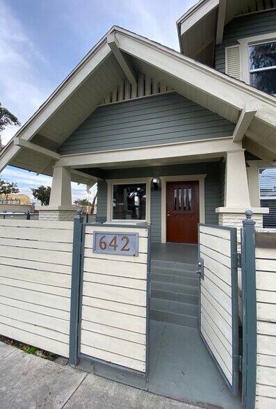 Front gate - 642 E 10th St