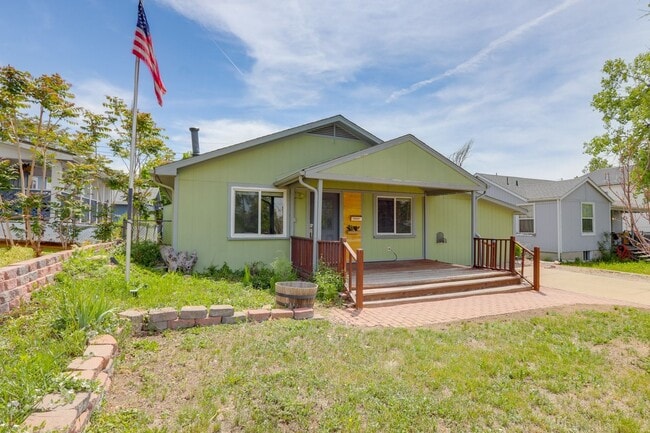Building Photo - Charming 2Bed 2bath House in Denver