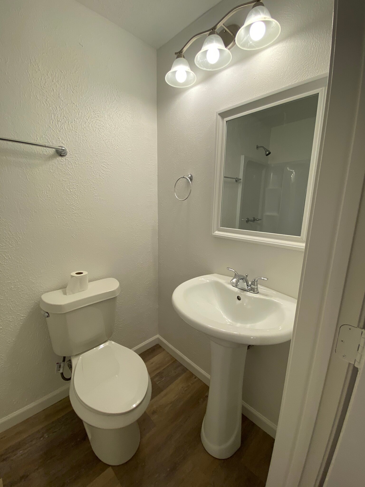 Building Photo - 2047 Farola Dr