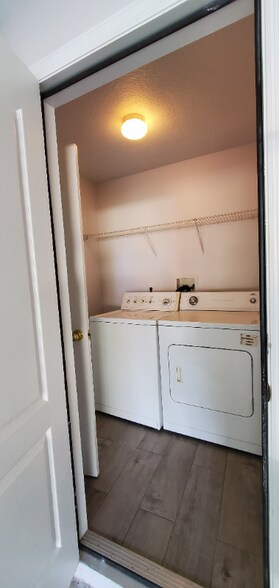 Building Photo - 2321 Monaco Cove Cir