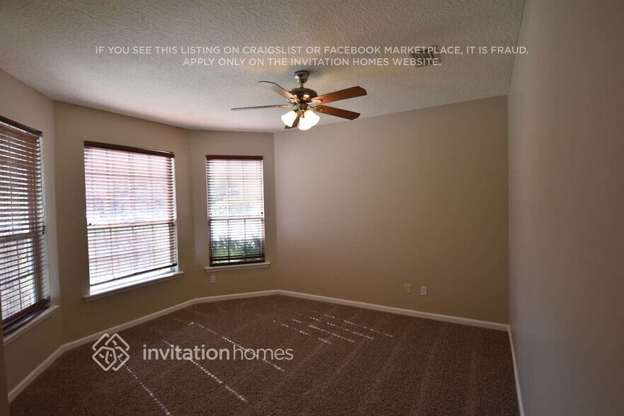 Building Photo - 3333 Victoria Lakes Dr N