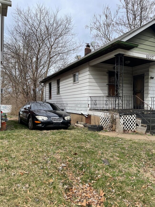 Building Photo - 5037 Plover Ave