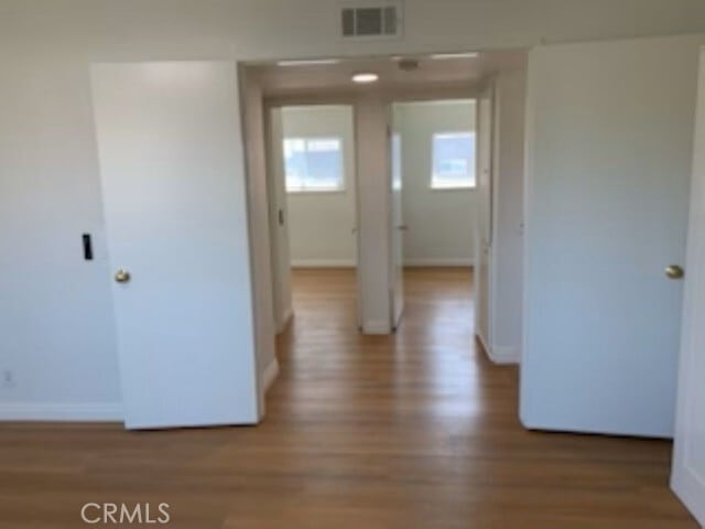 Building Photo - 4555 Larwin Ave