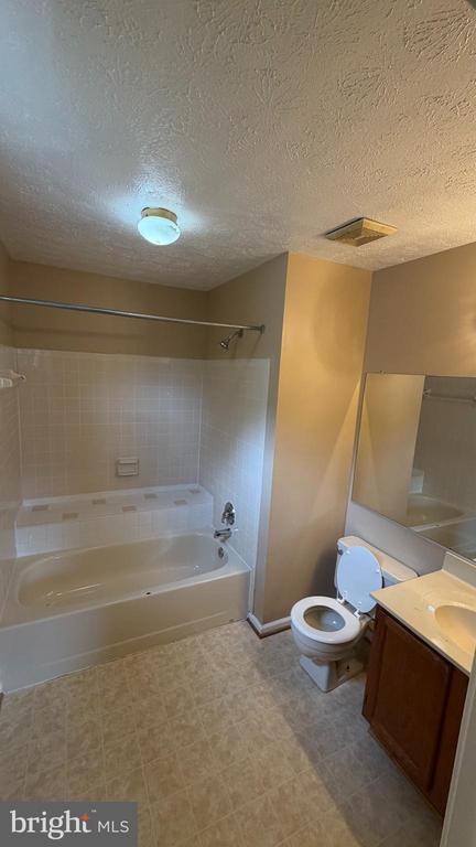 Building Photo - 11324 Clear Brook Ct