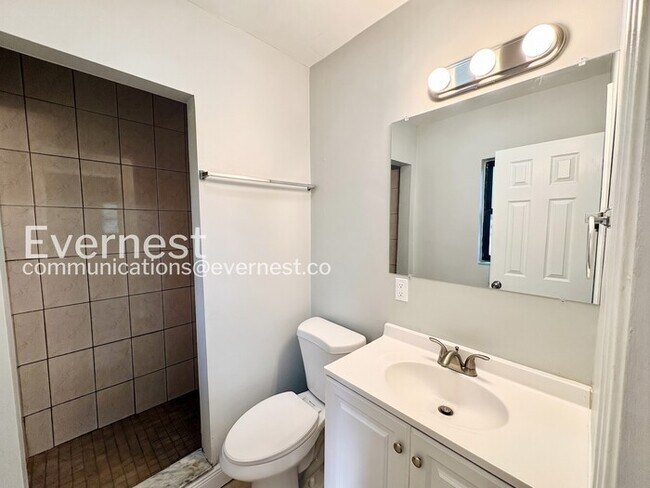 Building Photo - 7121 Flounder Dr