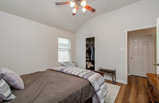 Building Photo - 17611 Emerald Garden Ln