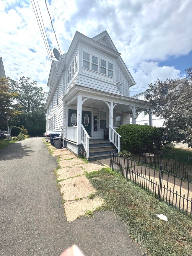 Primary Photo - 634 Washington Ave