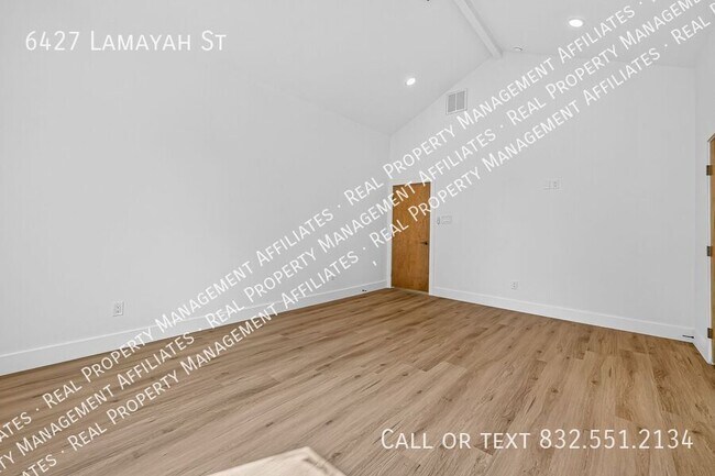 Building Photo - 6427 Lamayah St