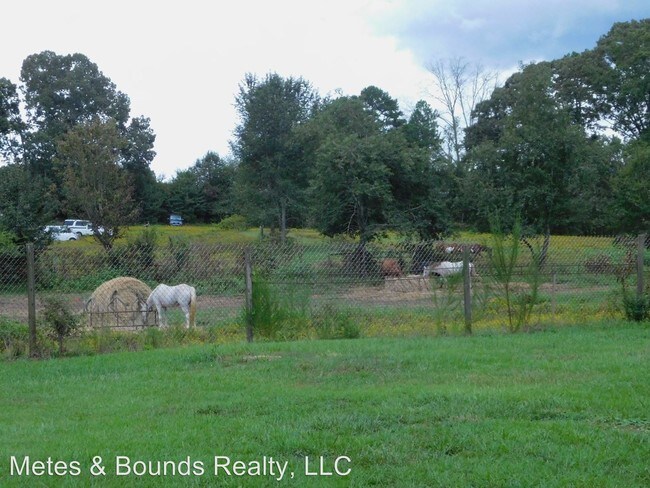 Building Photo - 2 br, 1 bath House - 3033 Anvil Block Road