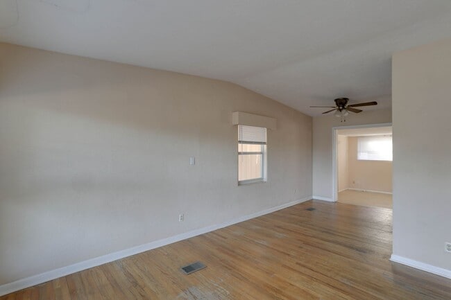 Building Photo - 1704 Edmundshire Rd