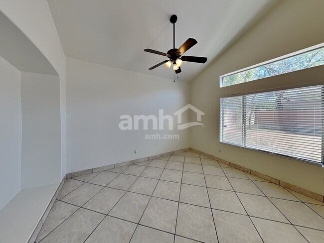 Building Photo - 3531 N 105th Ln