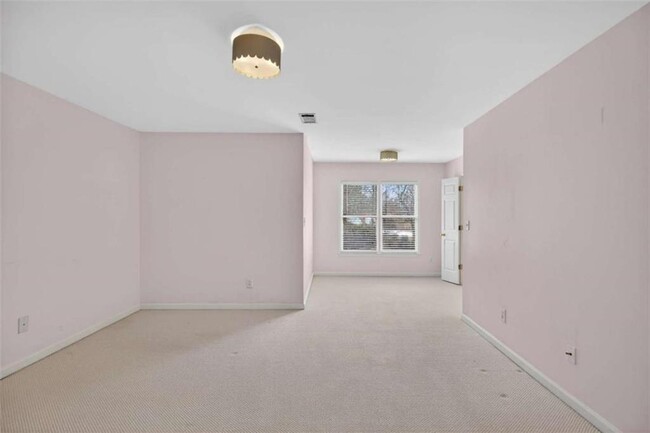 Building Photo - 1712 Kenbrook Ct NW