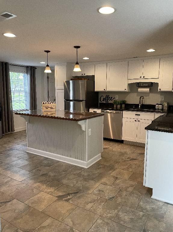 Building Photo - 3 BR, 2 Bath Home in a Country Setting