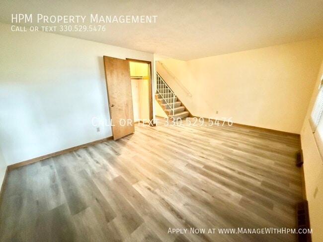 Building Photo - 2379 Ashdale St NW