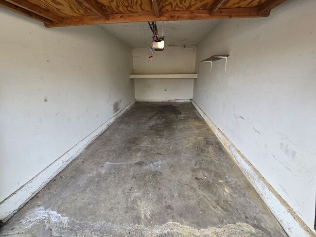 Building Photo - Spacious El Cajon 2-Bedroom Condo with Private Garage