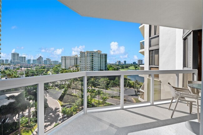Building Photo - 20185 E Country Club Dr