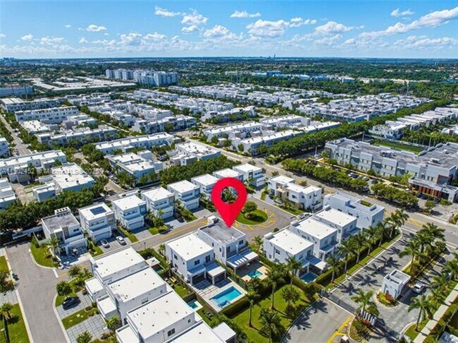 Building Photo - 10359 NW 67th Terrace