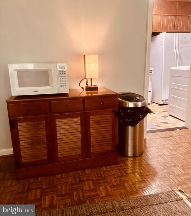 Primary Photo - 1813 Olmstead Dr