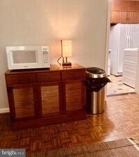 Building Photo - 1813 Olmstead Dr