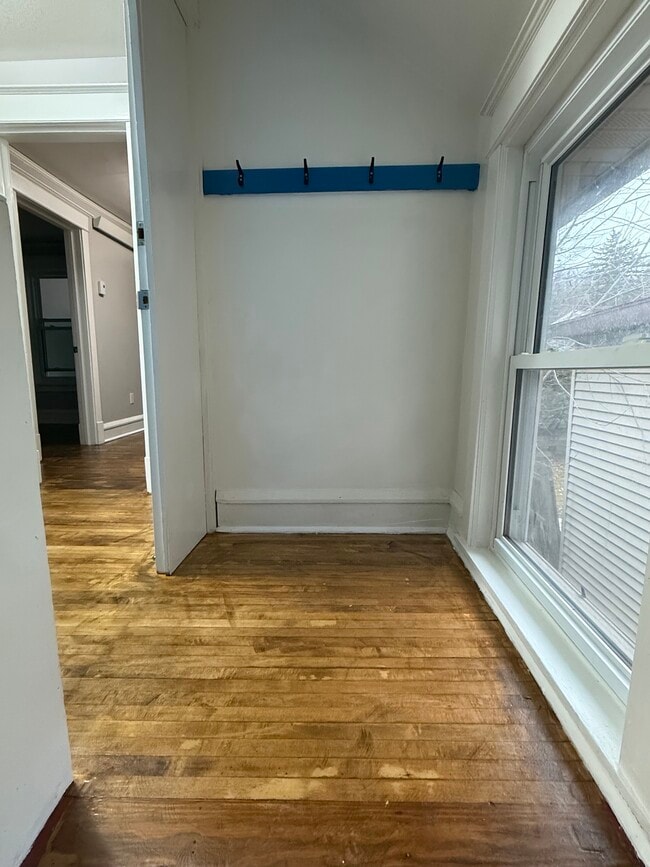 Primary Photo - 1201 N 7th Ave E