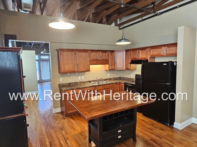 Building Photo - WOW!!!!.....AWESOME EFFIECENCY LOFT / UPGR...