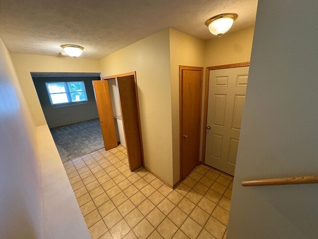 Building Photo - 6834 Whitewater Ln