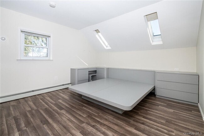 Building Photo - 89 Ridgewood Ave