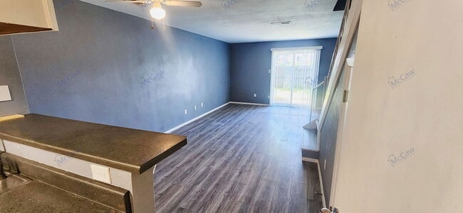Building Photo - 9510 Olde Towne Row