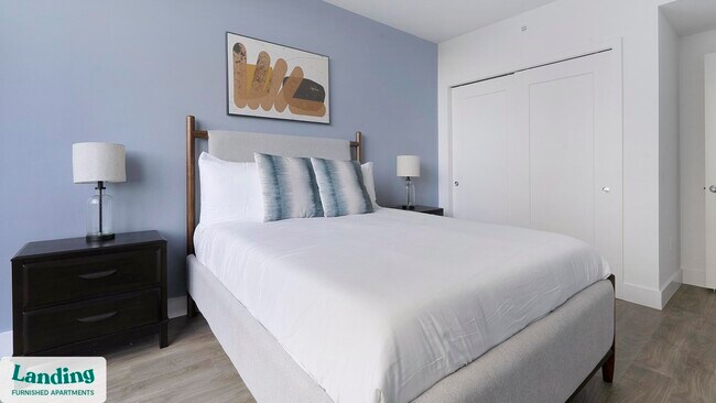 Building Photo - 1950 Mayfair St