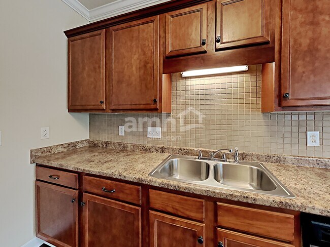 Building Photo - 5337 Cloister Dr